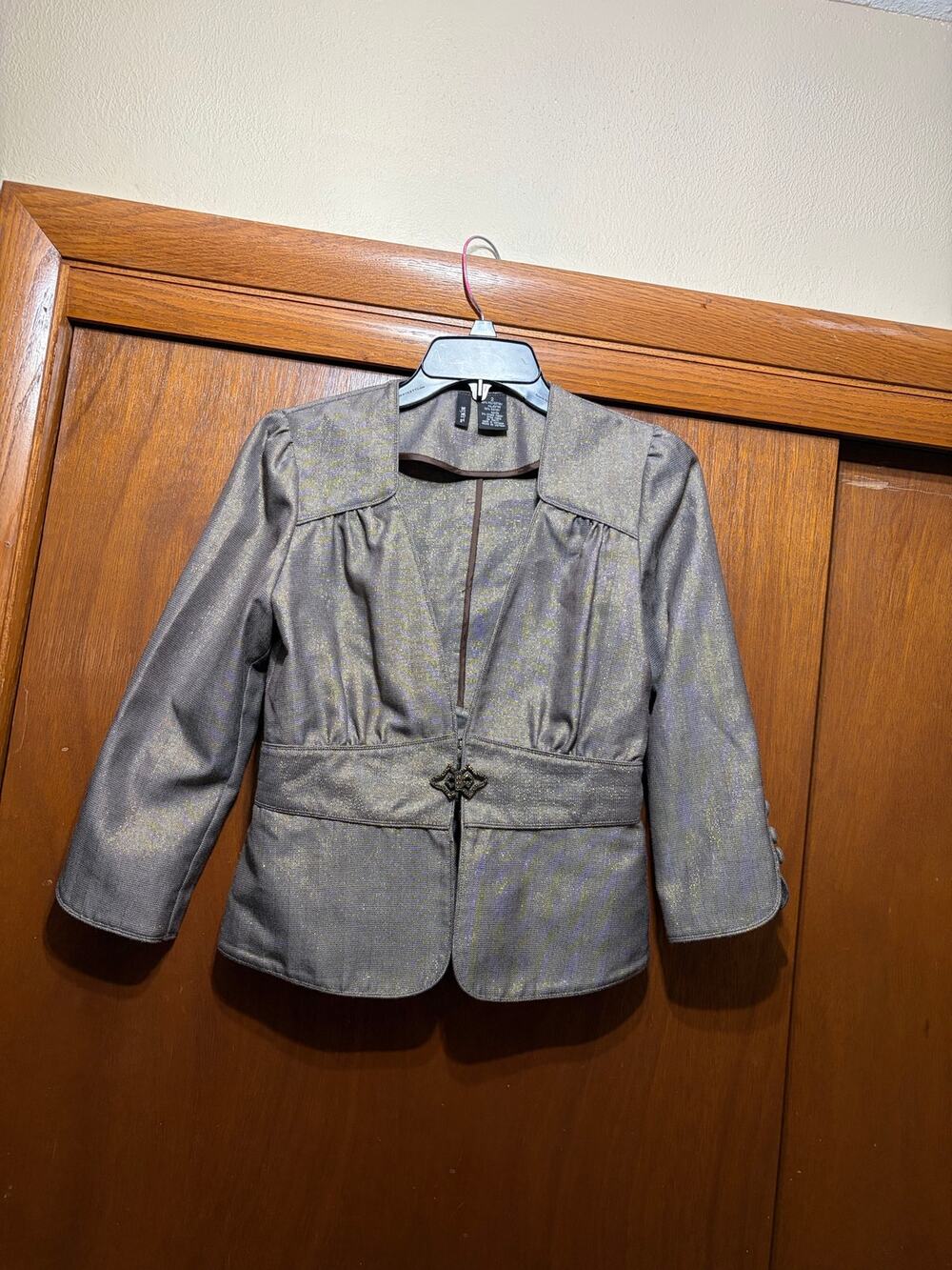 Mix It Women’s 2 Metallic Gray Herringbone Statement Jacket Embellished Clasp
